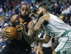 开云体育官网-上海队完胜辽宁队，詹姆斯惊艳四座