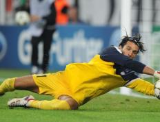 开云APP-篮球智慧与足球心跳，体育中的极致险胜艺术