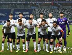 开云体育登录-上海上港主场大胜广州恒大，领跑积分榜