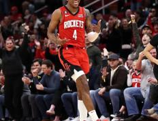 开云体育平台APP-球队合理轮换阵容，保持高能状态获胜