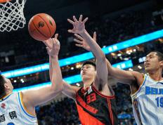 开云官方app入口-关于顶尖球员实力抢眼，场上表现优异的信息