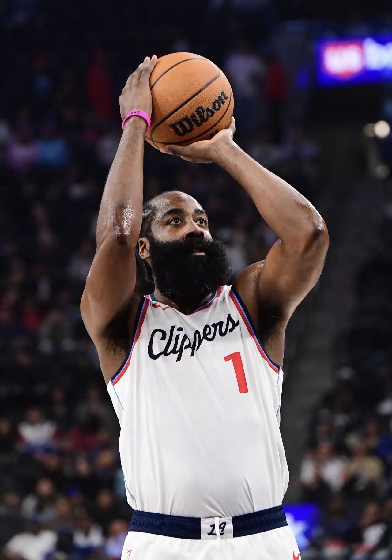 开云体育官网-快船队大胜国王队，延续胜利