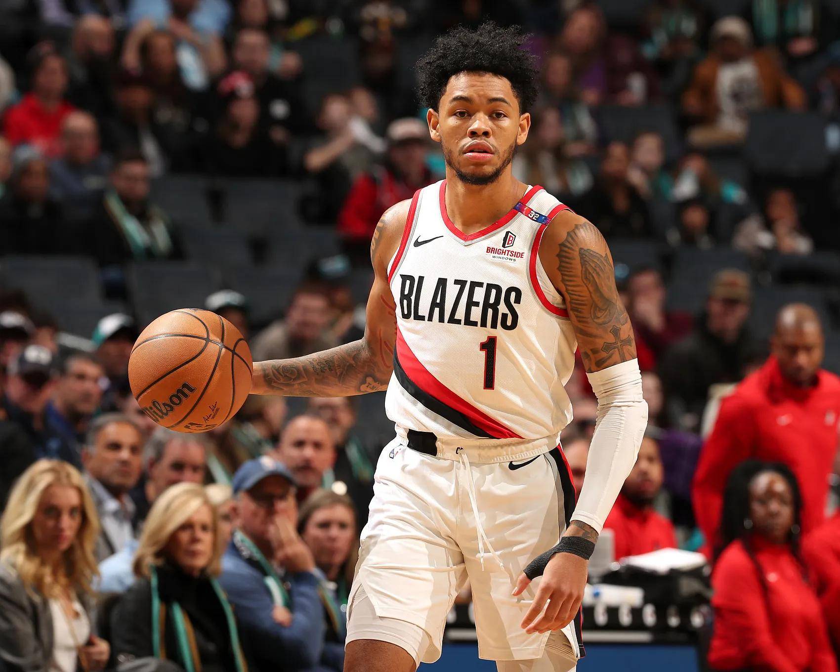 开云体育app-开拓者队近期失误频频,导致比赛输球