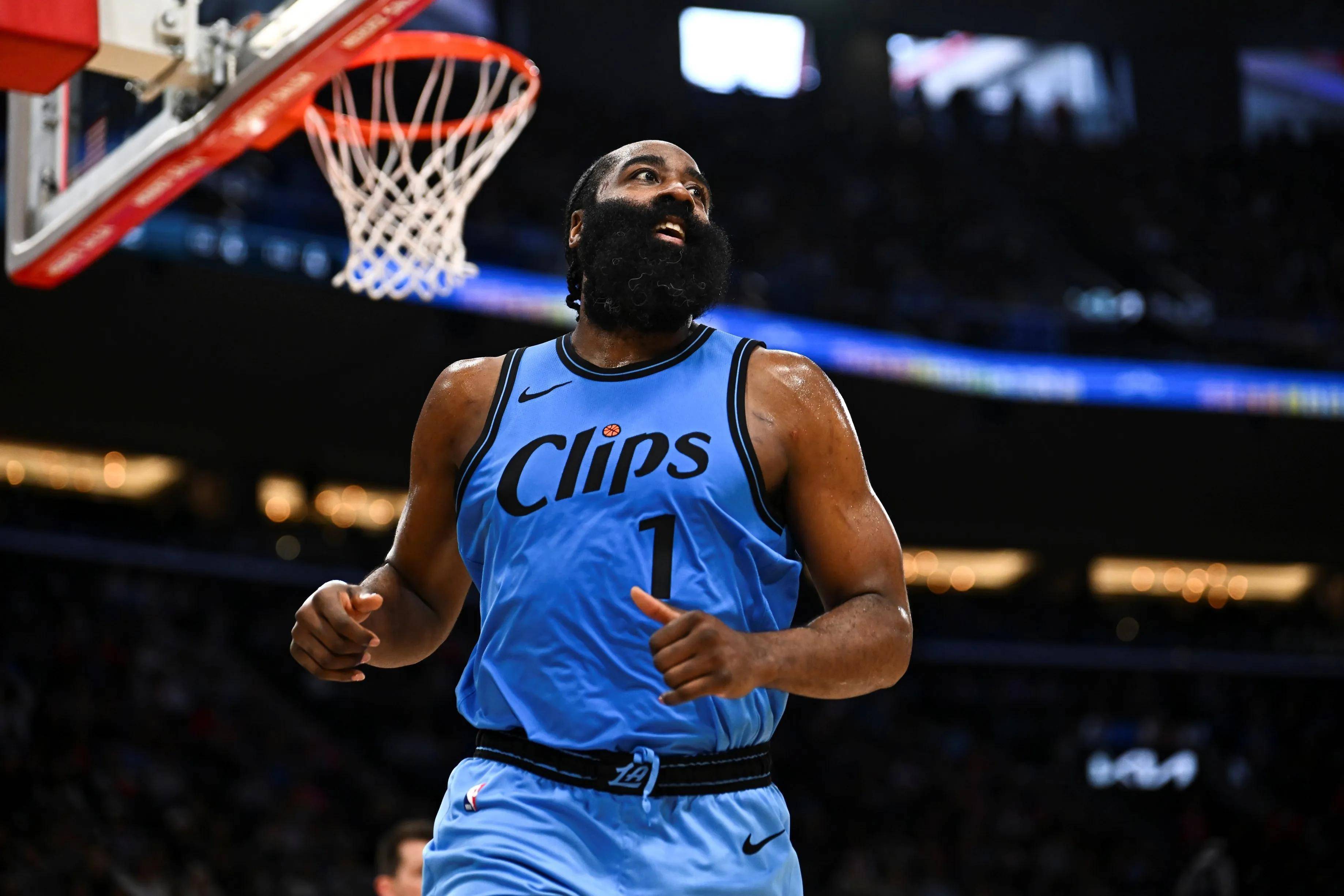 开云官方app入口-快船队击败灰熊，保持不败势头