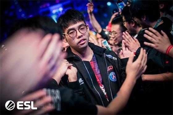 开云平台-100T鏖战PSG，Inspired打出惊人五杀强强对话小组赛，技惊四座的简单介绍