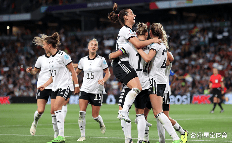 开云体育-加拿大女足逆转击败对手晋级半决赛