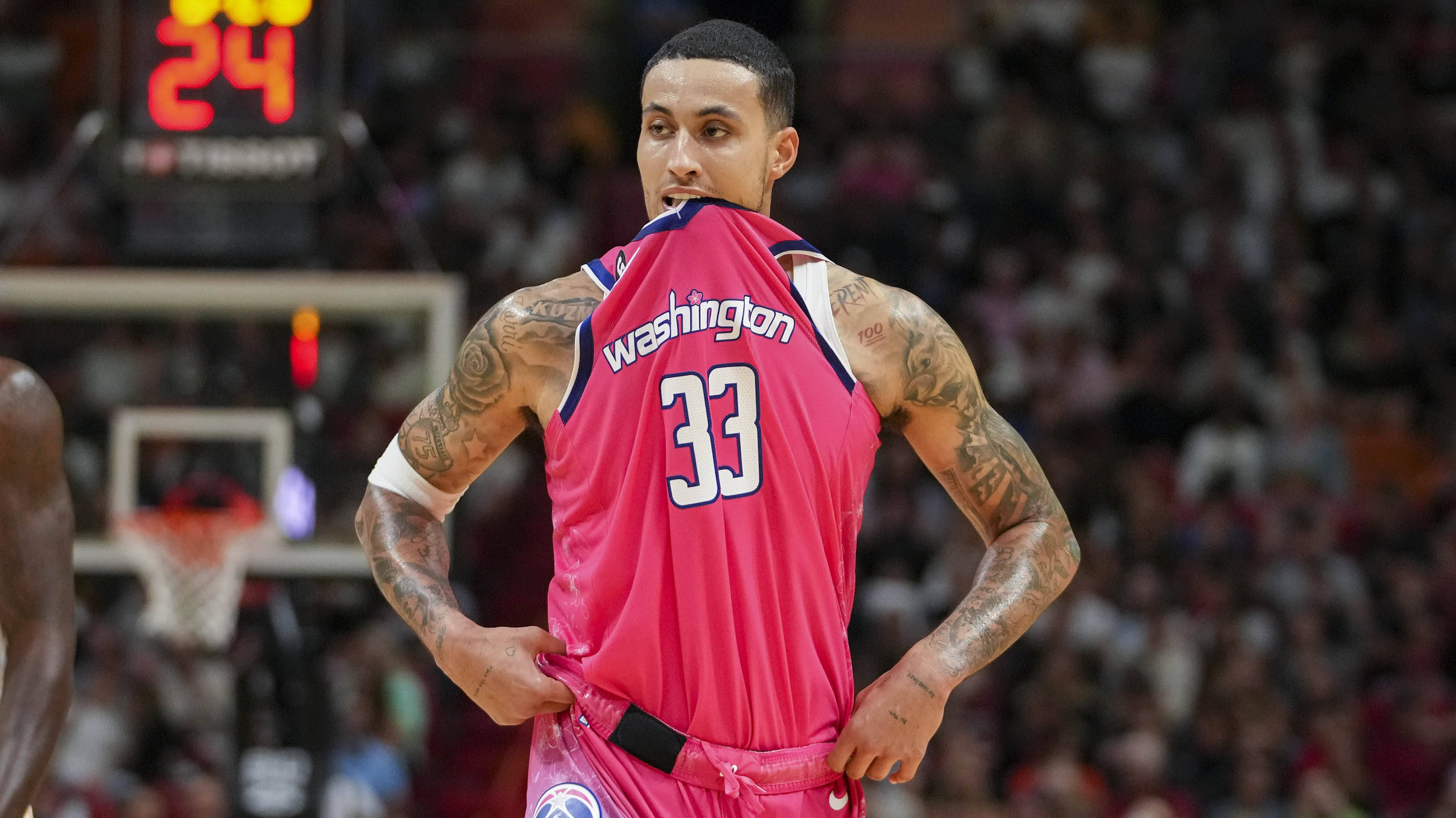 开云体育登录-库兹马交出勒布朗15小将刷分高度值得