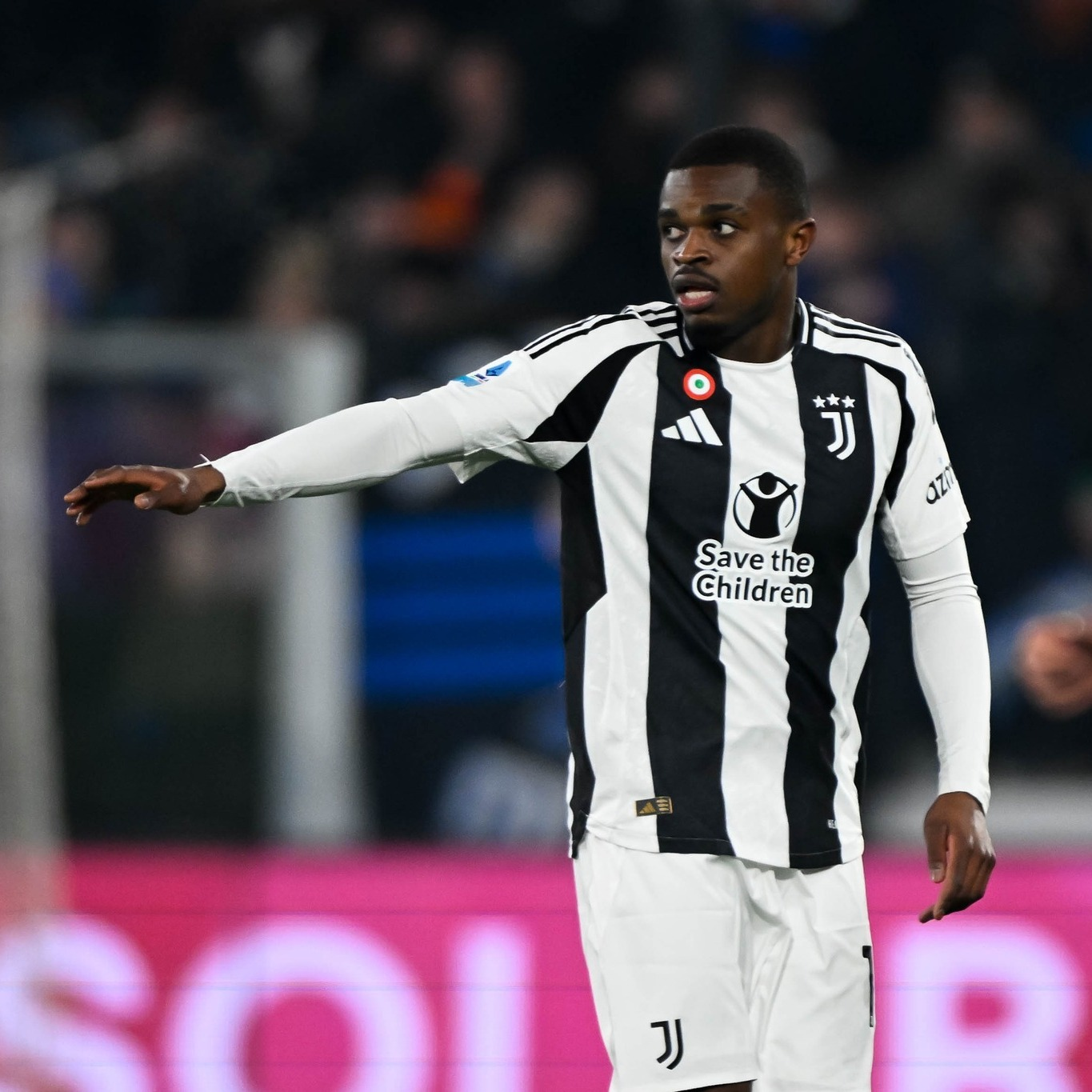 开云平台-尤文图斯遭遇困境，艰难闯入下一轮