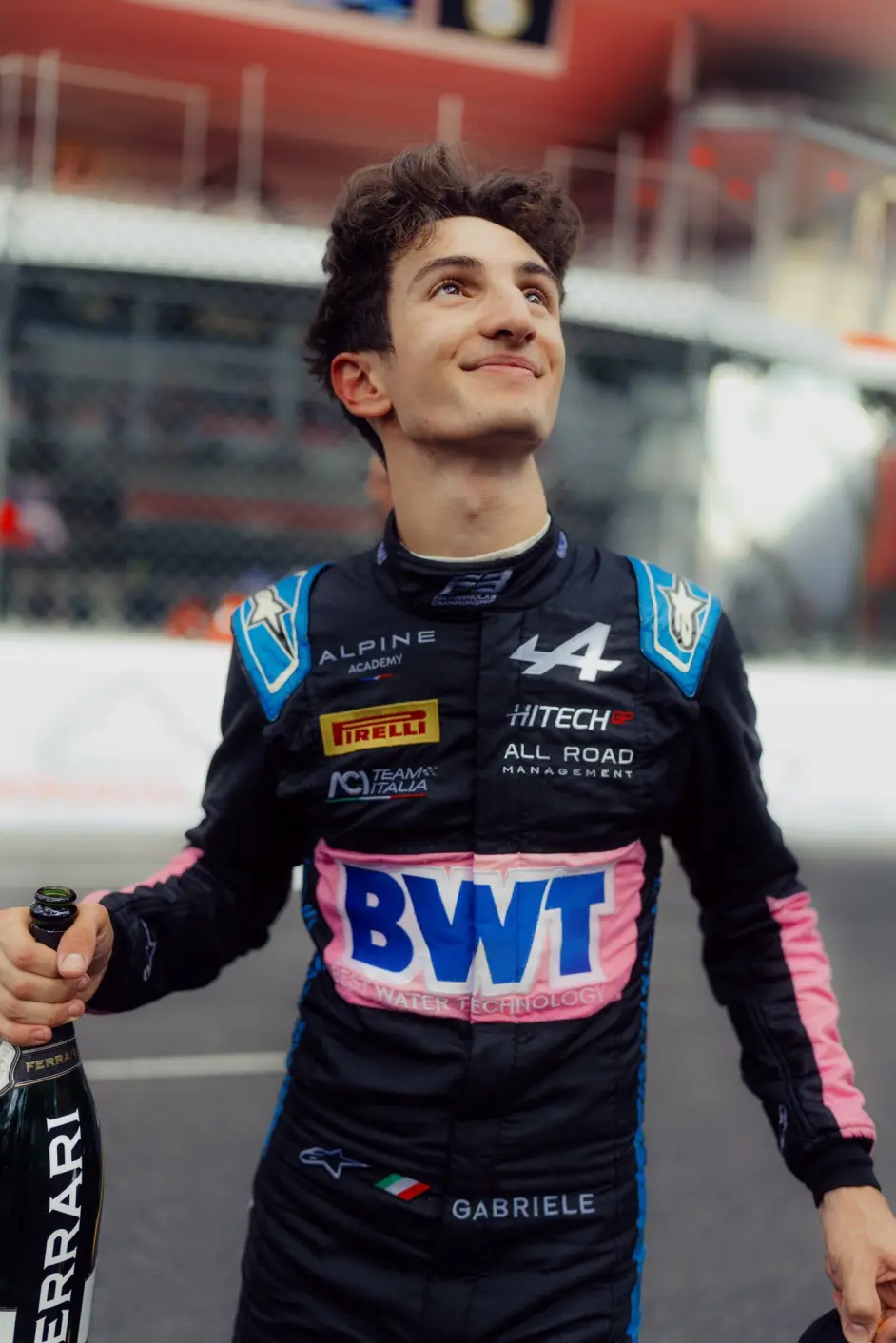 开云官网-法拉利鏖战阿斯顿马丁，诺里斯扛起全队的简单介绍