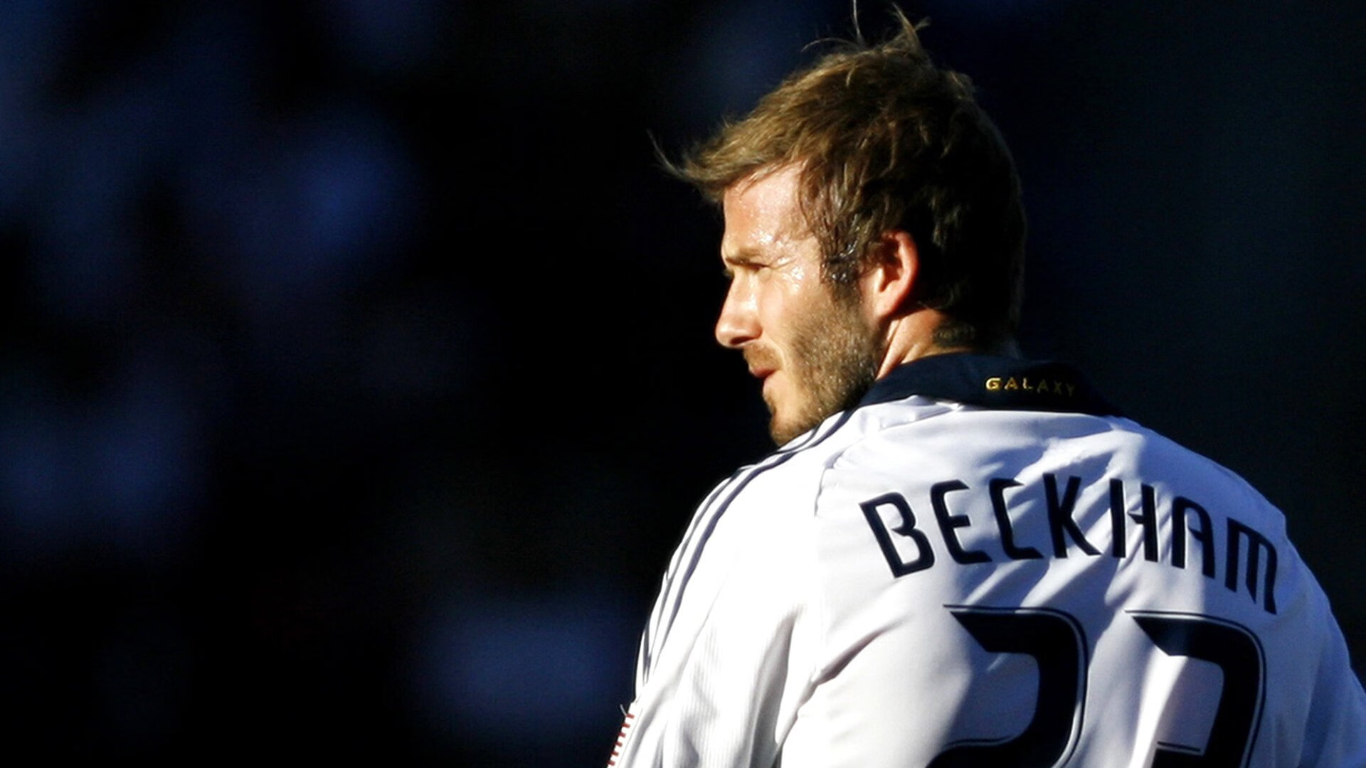 开云体育下载-新旧王者的星空对话，当太阳的灼热遇见哈登的宇宙