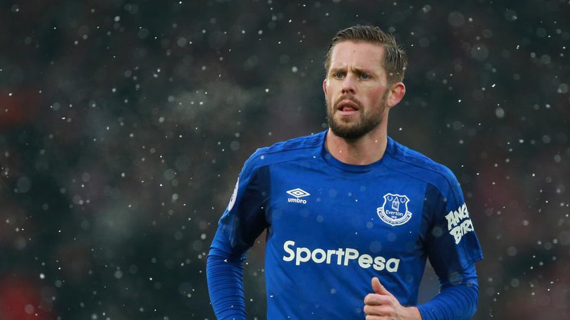 开云平台-冷夜中的星光,当波兰风暴席卷而过,林高远以失败点燃赛场